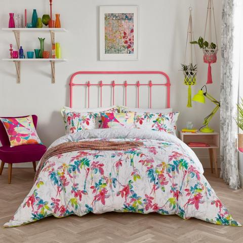 Jungle Bedding and Pillowcase By Clarissa Hulse in Tropical