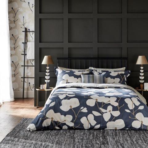 Kienze Bedding and Pillowcase By Harlequin in Ink